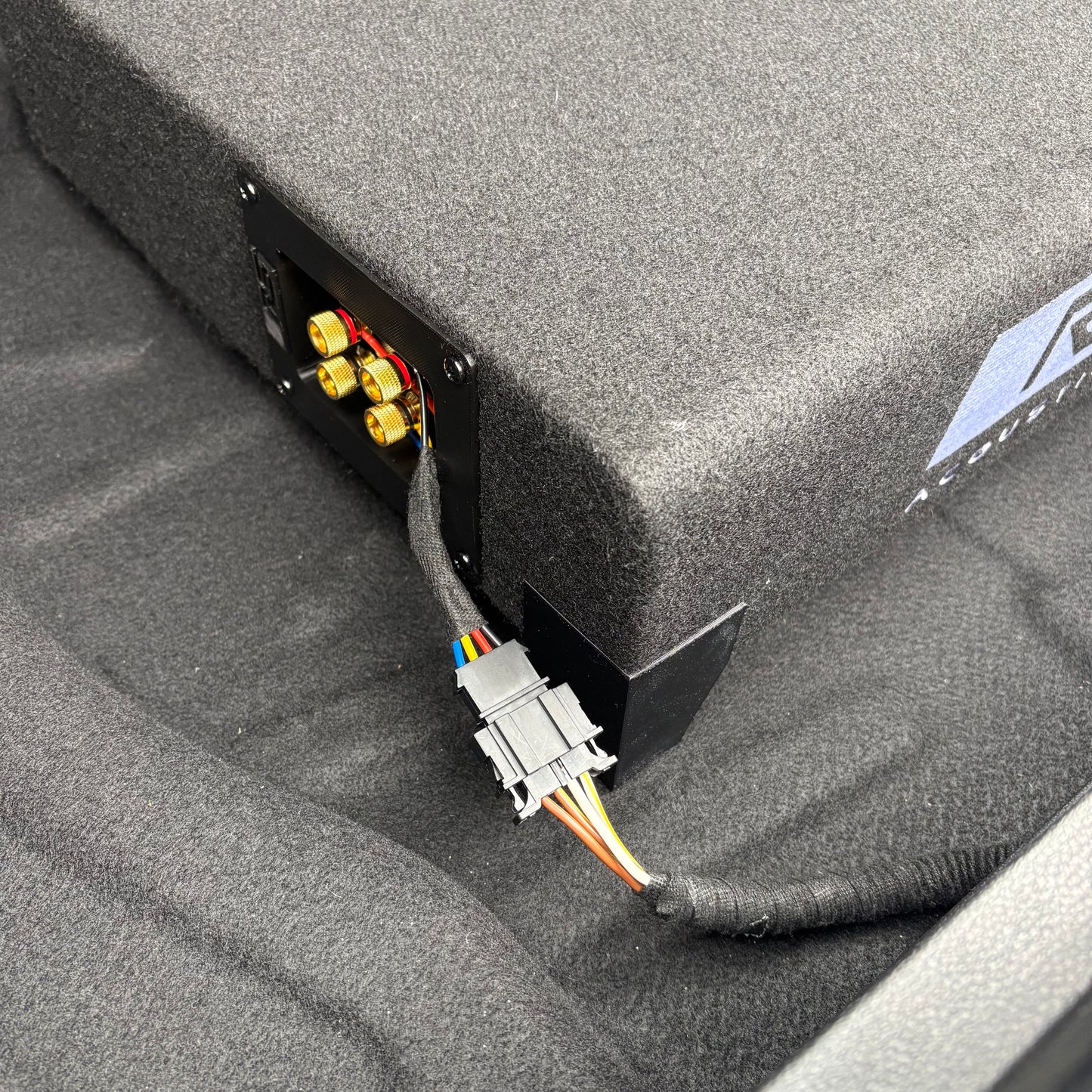 SUBWOOFER GR10 - MK8/MK8.5 Golf R/GTI