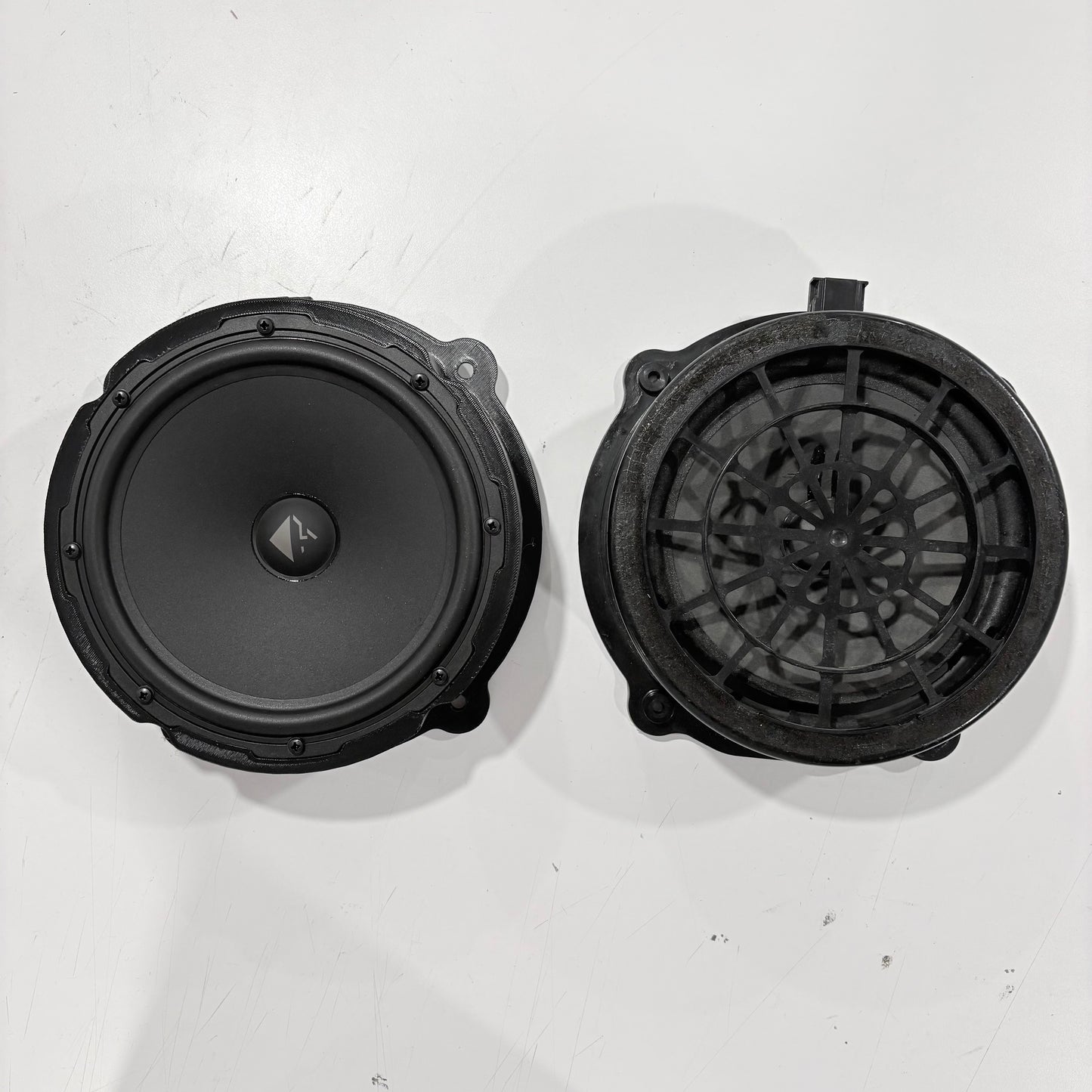 Front Door BASS - 4L (BOSE & Base Audio)